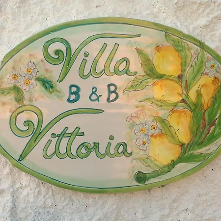 Vittoria جيارديني ناكسوس